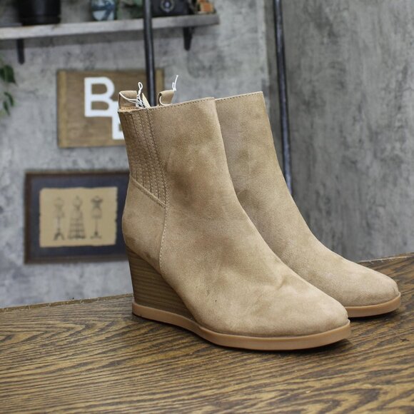 Universal Thread Womens Cypress Winter Boots 88375523 Taupe Brown 7.5M - Picture 1 of 7
